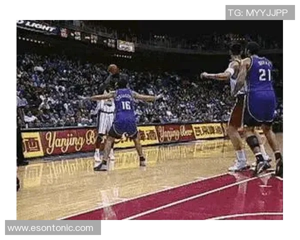 姚明精准中投技艺揭秘:如何在比赛中掌握投篮节奏与技巧 姚明精准中投技艺揭秘:如何在比赛中掌握投篮节奏与技巧