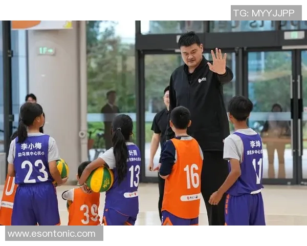 姚明新加坡之行探访篮球文化与青少年发展新机遇