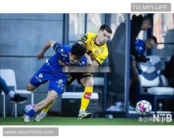 足球明星亲临撒盐哥家中共话足球梦想与人生哲学