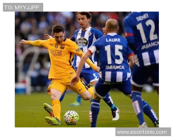 足球明星如何通过社交媒体与球员沟通交流的方式与技巧探讨