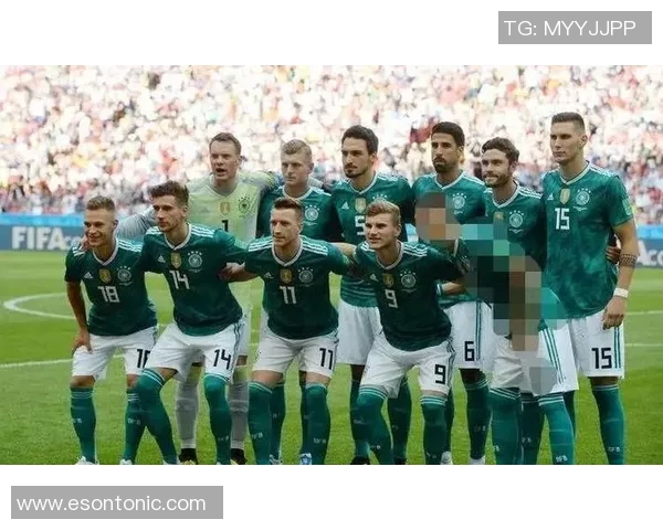 德国足球明星携手品牌打造精彩广告展现运动魅力与时尚风潮 德国足球明星携手品牌打造精彩广告展现运动魅力与时尚风潮